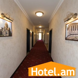 Amberd Hotel 10