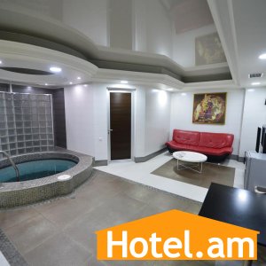 Yerevan Deluxe Hotel 6